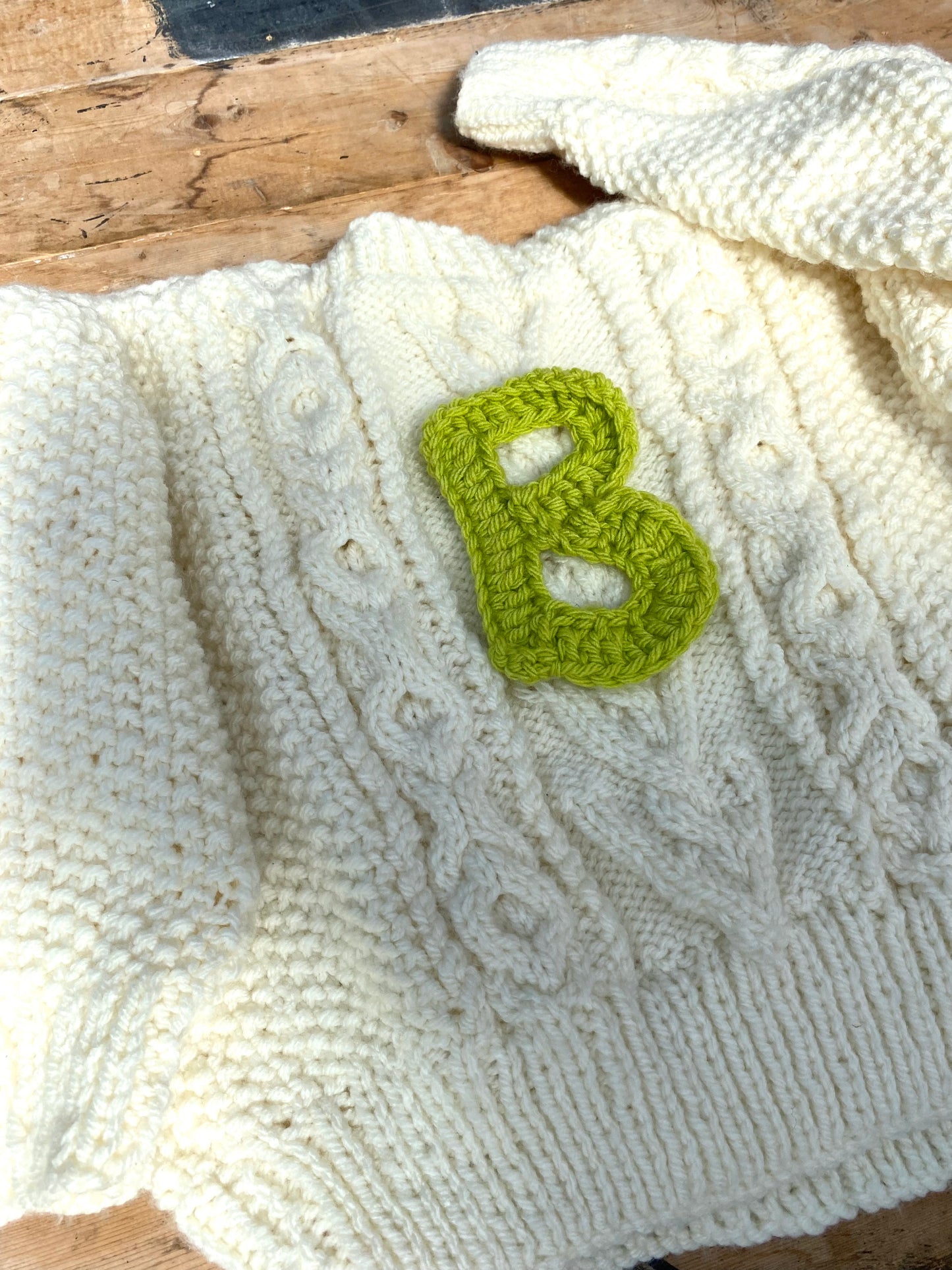 Chunky cream cable Jumper (3-4 years)