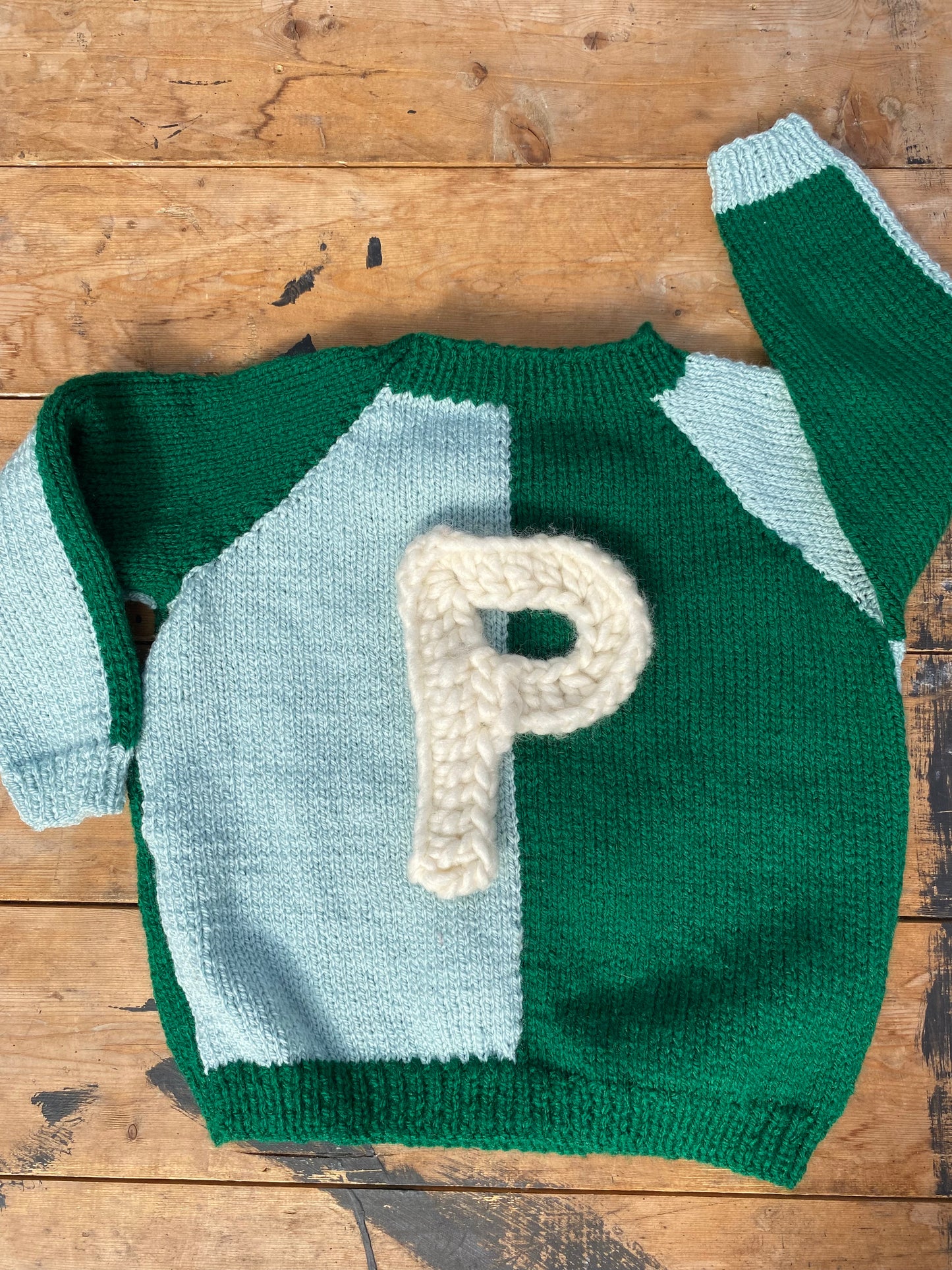 Green tonal colour block jumper (2-3 years)