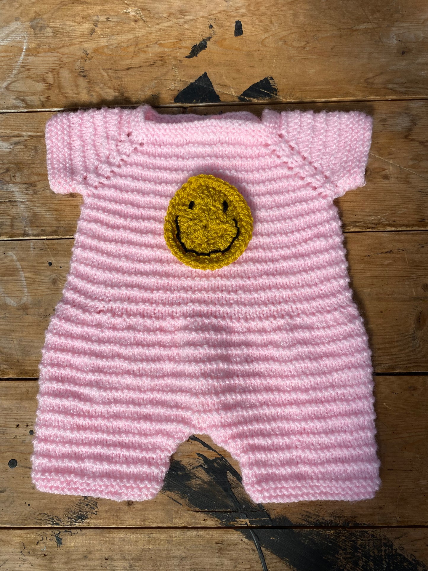 Soft pink textured stitch romper (0-3 months)