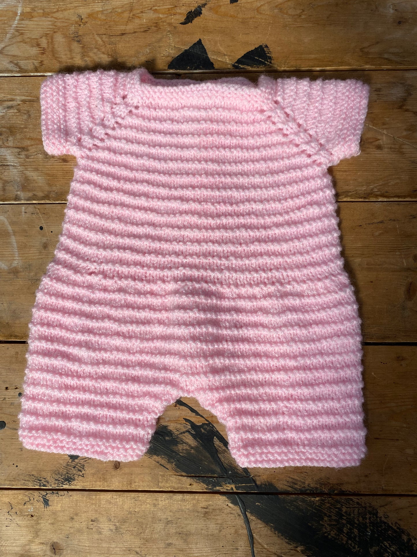 Soft pink textured stitch romper (0-3 months)