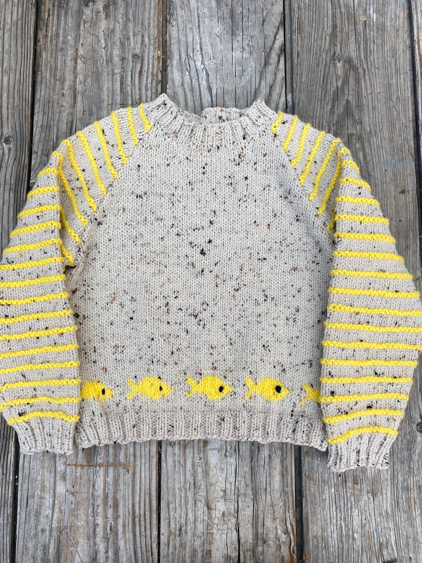 Fish hem logo jumper (4-5 years)