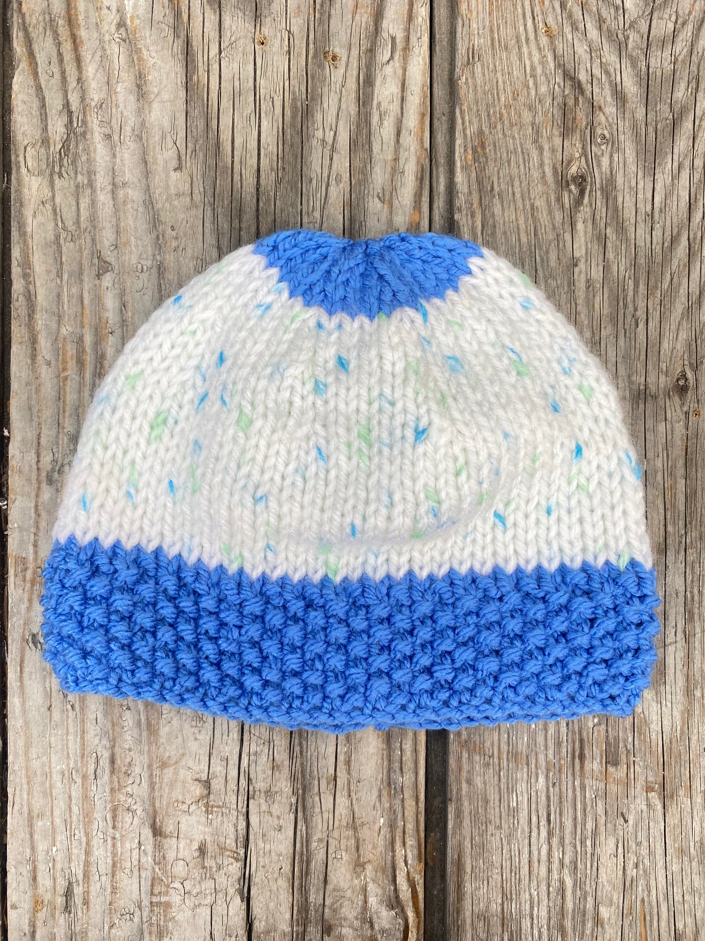 Cornflower blue and white hat (12-24 months)