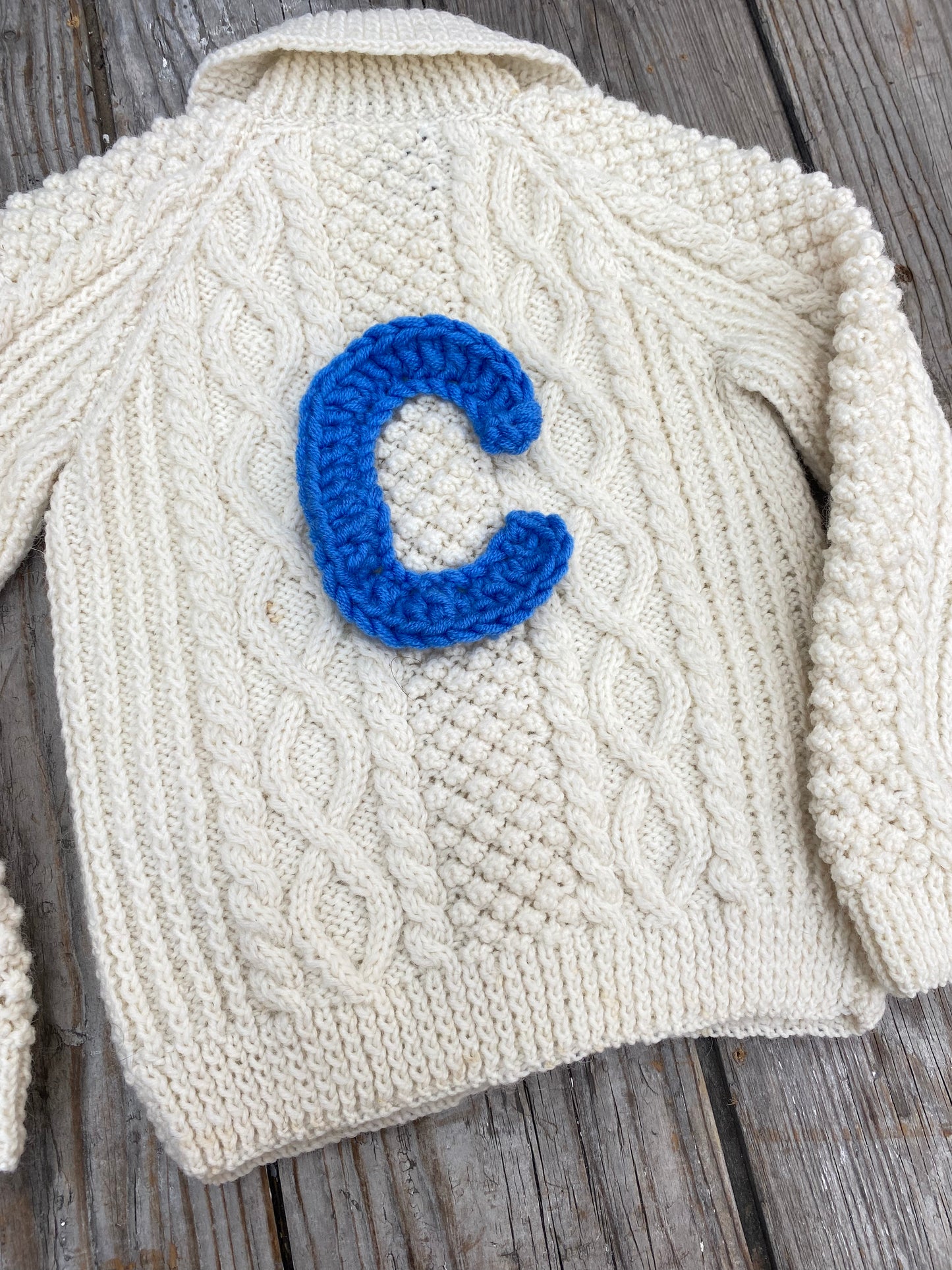 Cream Cable knit collared cardigan (3-4 years)