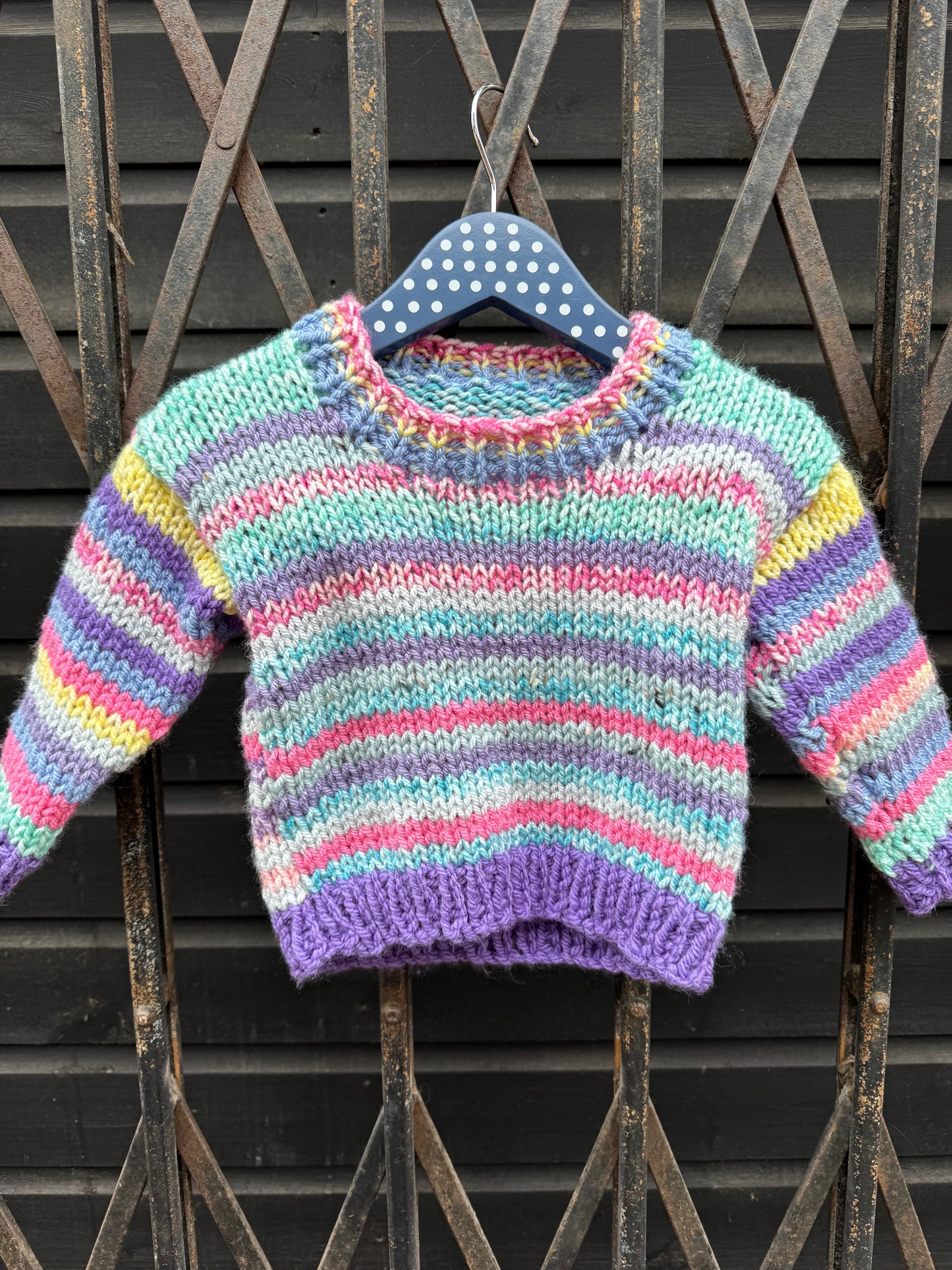Pastel rainbow jumper 6-18m