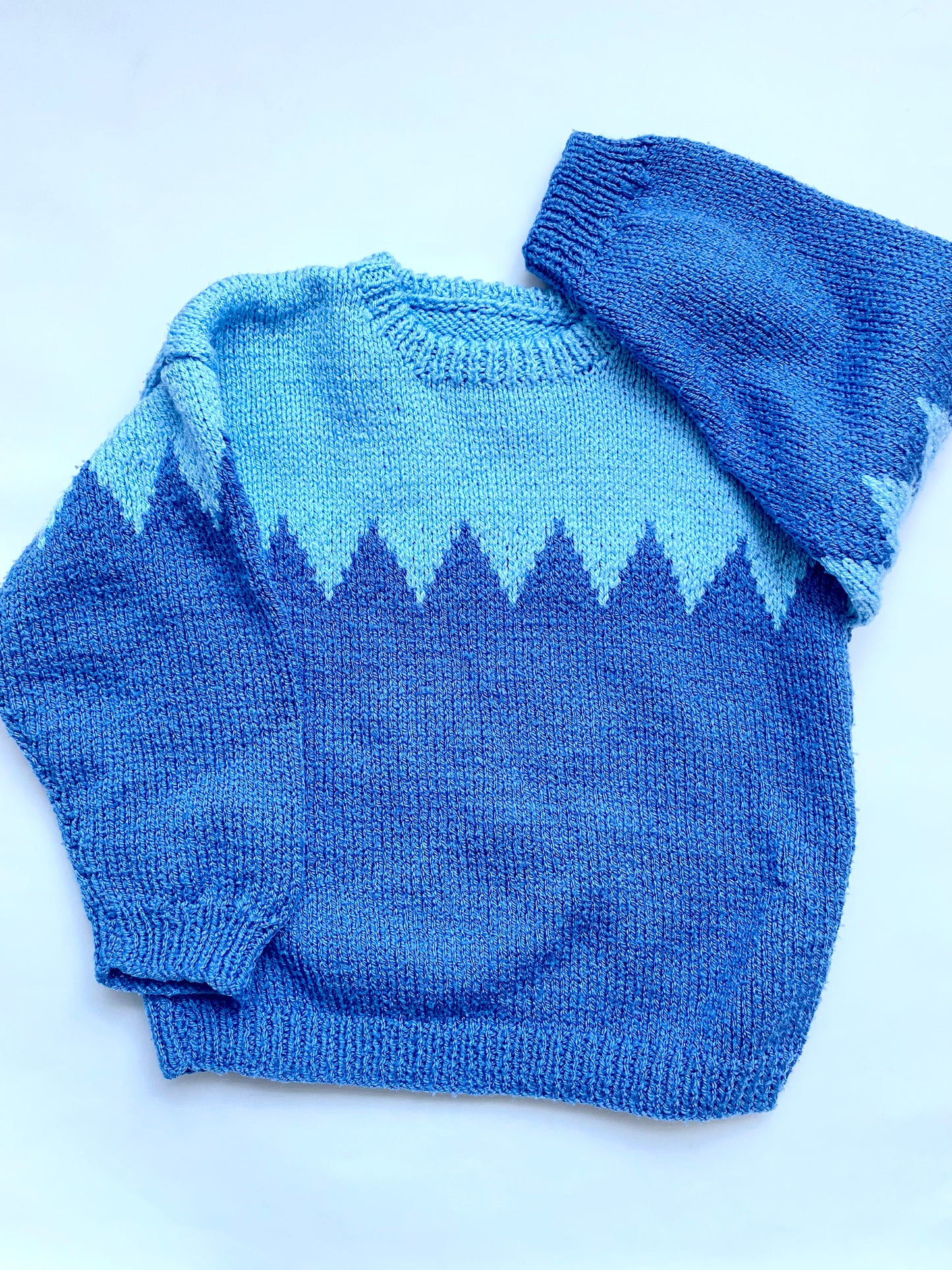 Tonal blue chevron Jumper (4-5 years)