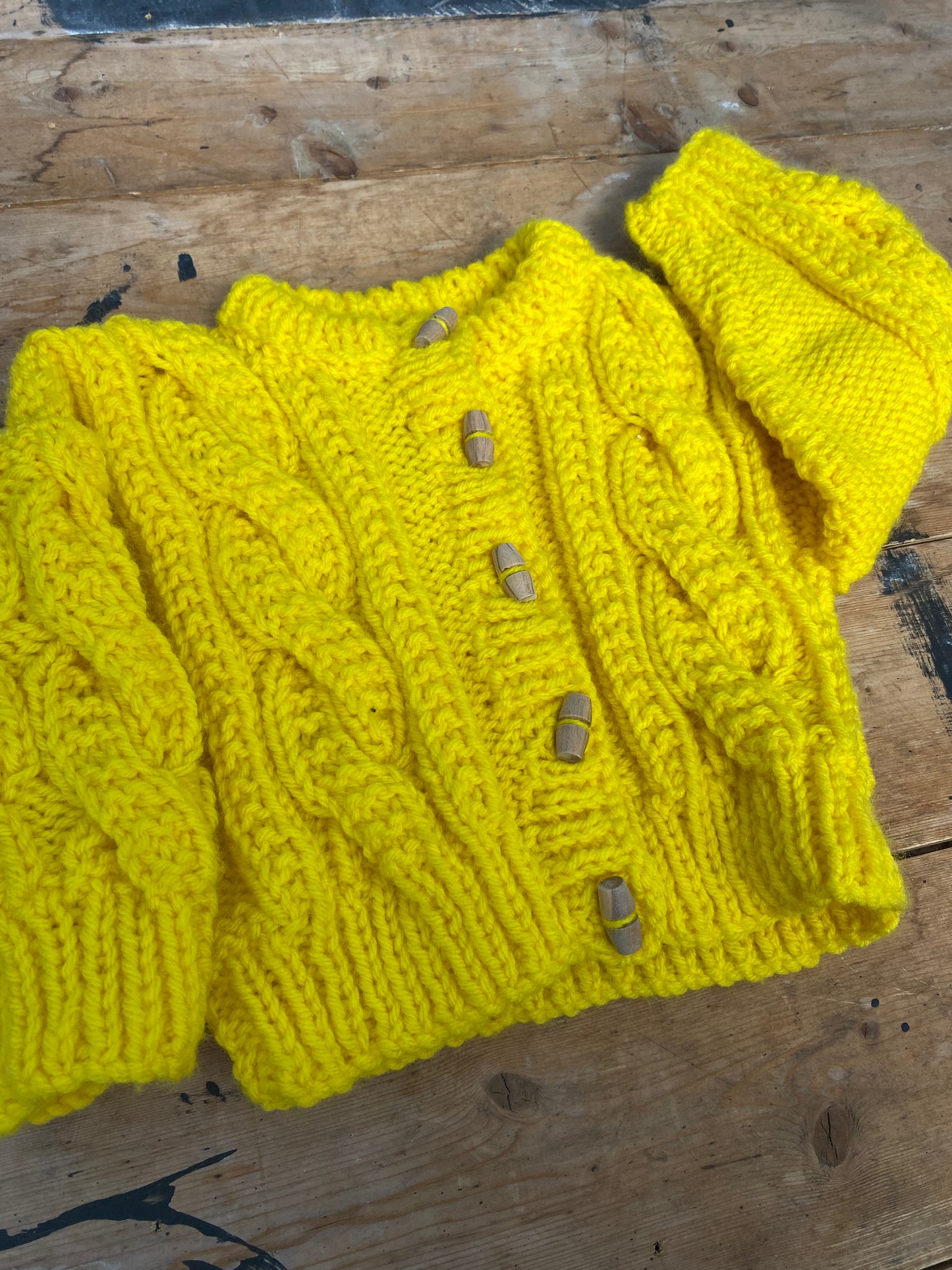 Yellow chunky cable cardigan (12-18 months)