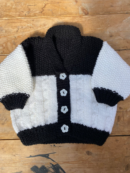 Black and white collared cardigan (3-9 months)