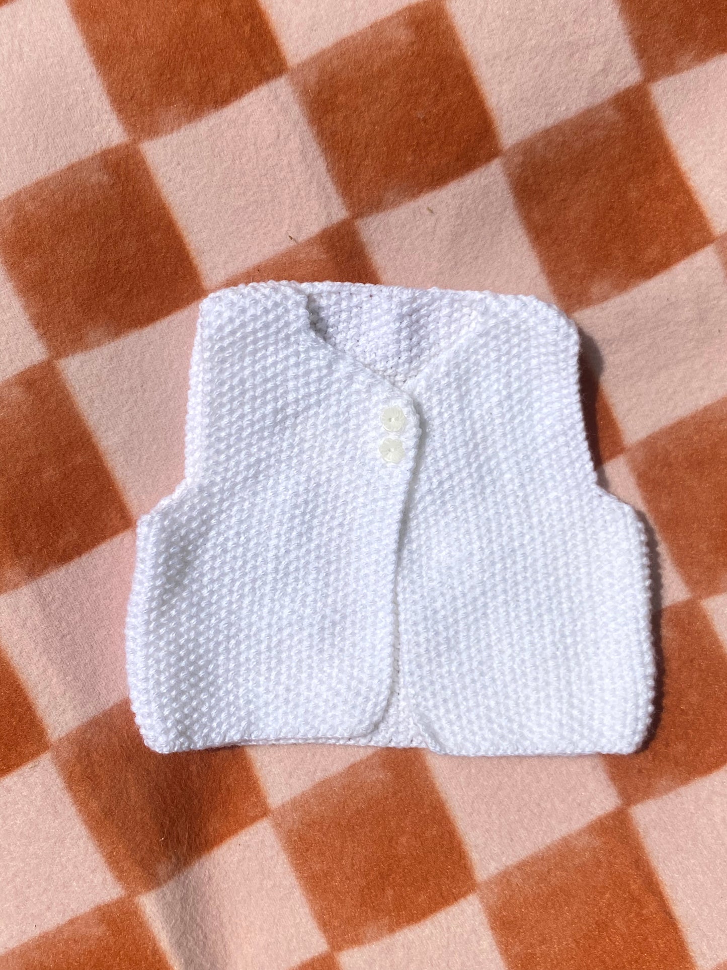 White Seed Stitch Waistcoat (0-3 months)