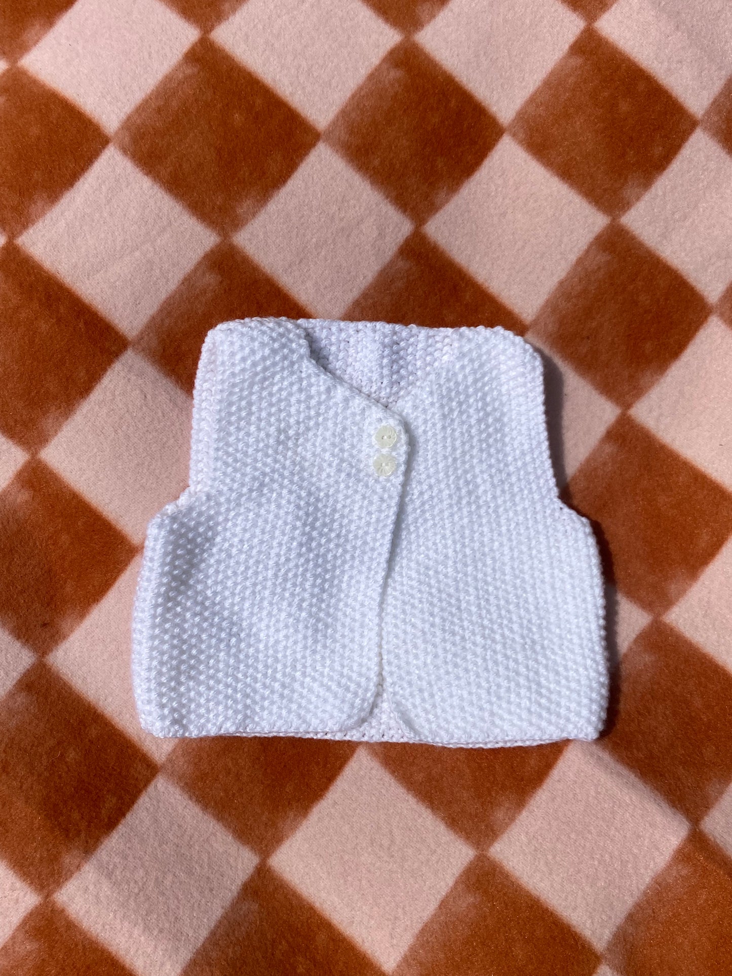 White Seed Stitch Waistcoat (0-3 months)